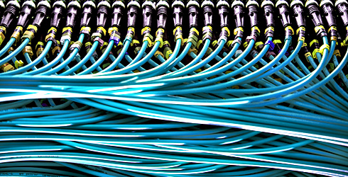 Kabel und Leitungen