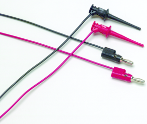 Messleitung mit (Mini-Zange) auf (4 mm Stecker, abgewinkelt), 900 mm, schwarz/rot, PVC