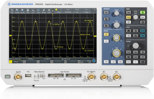 2-channel oscilloscope 1333.1005P22, 200 MHz, 2.5 GSa/s, 10.1'' color display, 5 ns