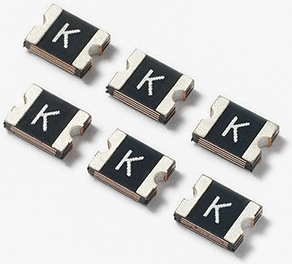 PTC fuse, self-resetting, SMD 1210, 24 V (DC), 100 A, 1.5 A (trip), 750 mA (hold), 1210L075/24PR