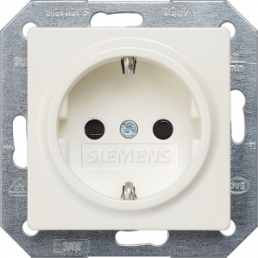 German schuko-style socket, white, 16 A/250 V, Germany, IP20, 5UB1518-0KK