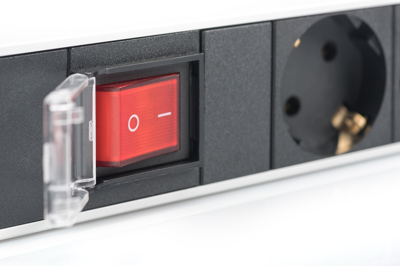 DN-95402 DIGITUS Power Outlet Strips and Cable Drums Image 3